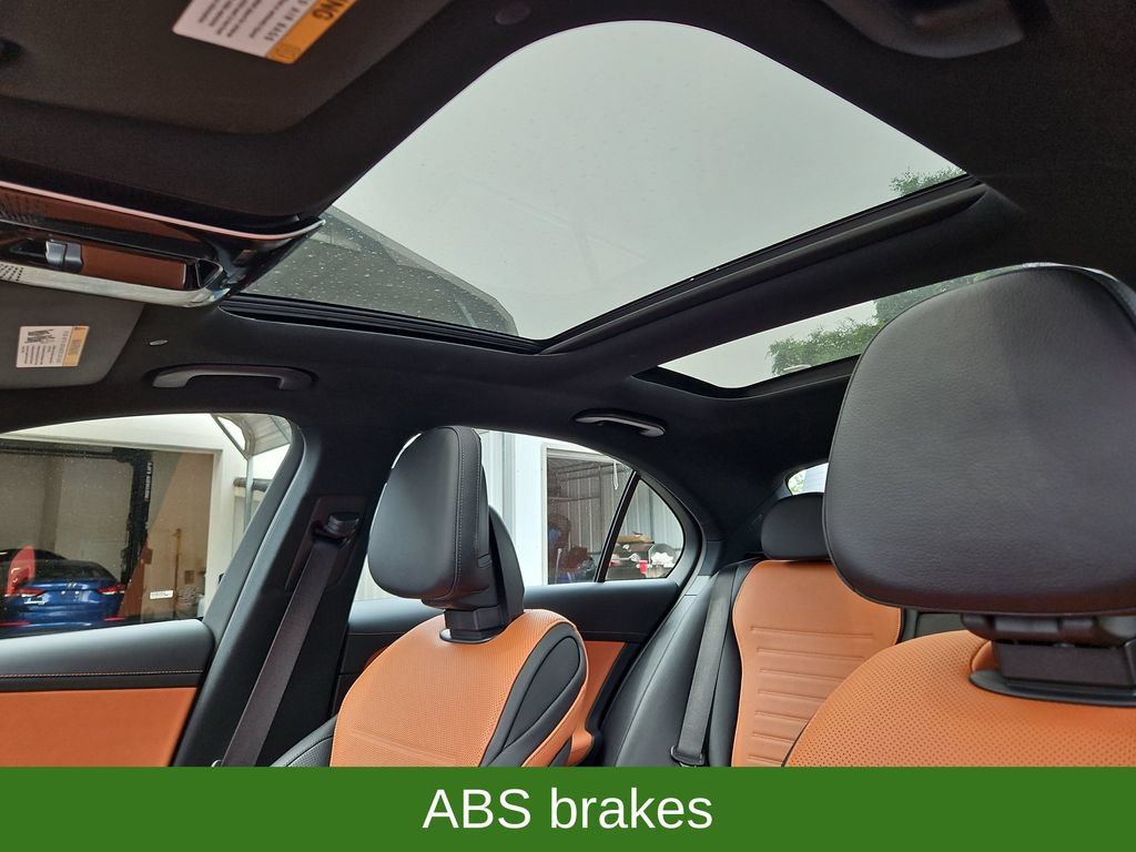 Used 2022 Mercedes-Benz C 300 4MATIC Sedan image 25