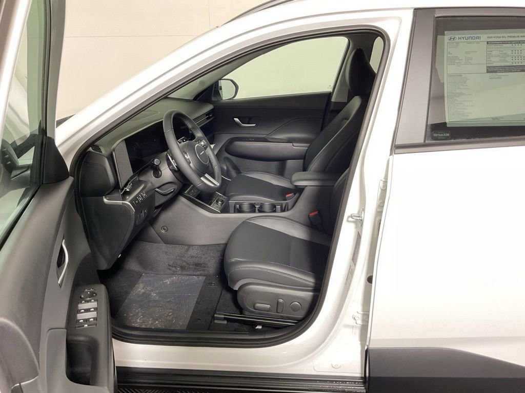 New 2026 Hyundai Kona SEL Premium image 18