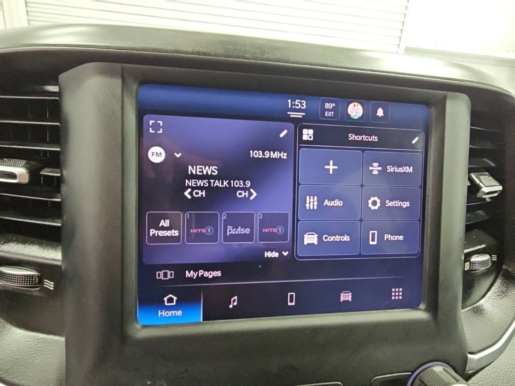 Used 2022 RAM 1500 Big Horn AWD/4WD image 16