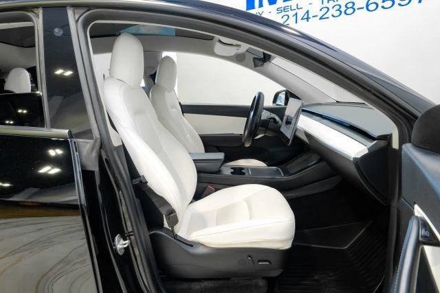 Used 2022 Tesla Model Y Performance AWD/4WD image 37