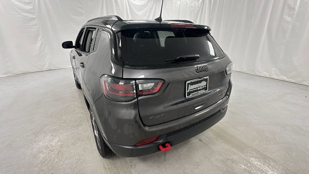 Used 2022 Jeep Compass Trailhawk w/ Trailhawk Elite Group image 5