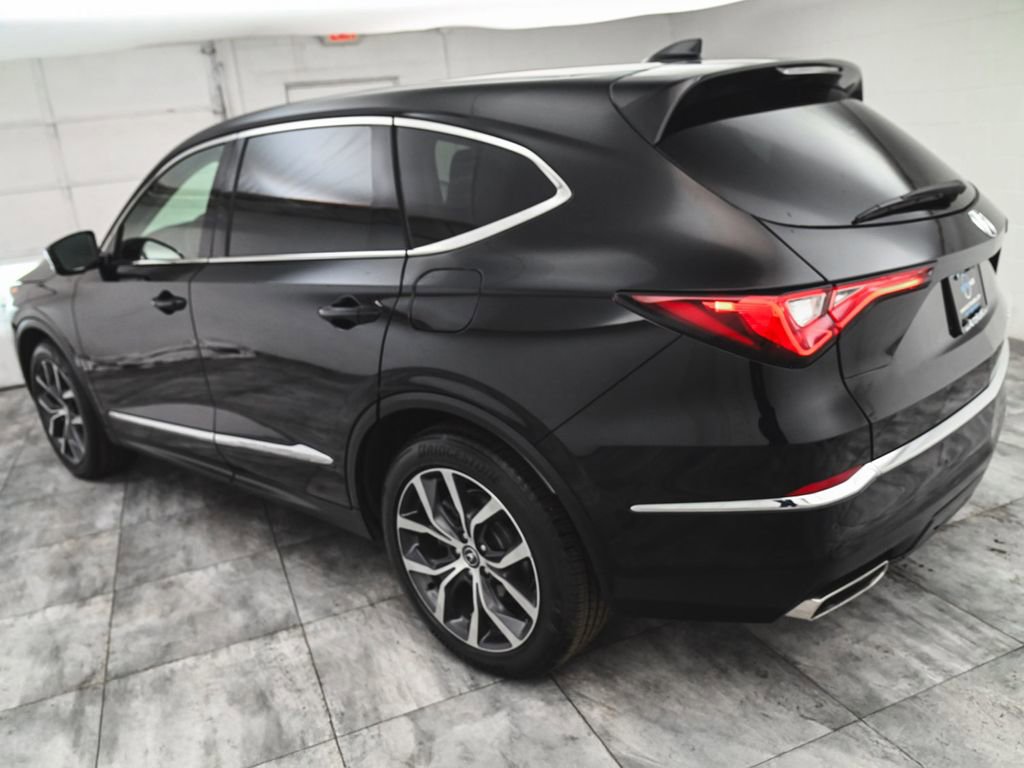 Used 2022 Acura MDX SH-AWD w/ Technology Package image 4