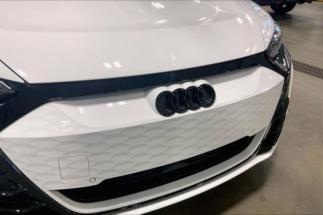Certified 2023 Audi e-tron GT Prestige w/ Prestige Package AWD/4WD image 29