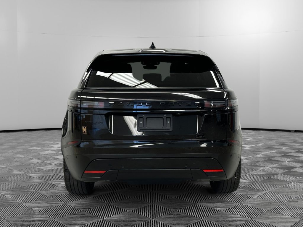 Used 2025 Land Rover Range Rover Velar S AWD/4WD image 5