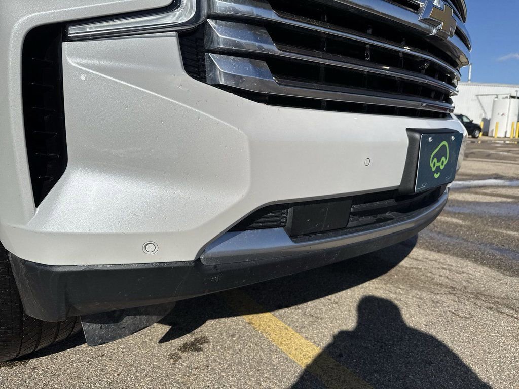 Certified 2023 Chevrolet Suburban High Country AWD/4WD image 7
