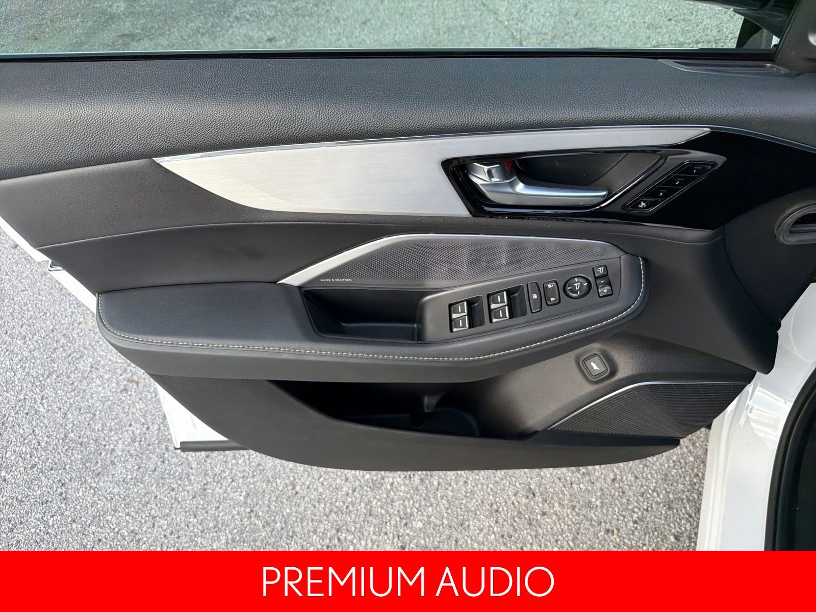 Used 2025 Acura MDX w/ Technology Package image 18