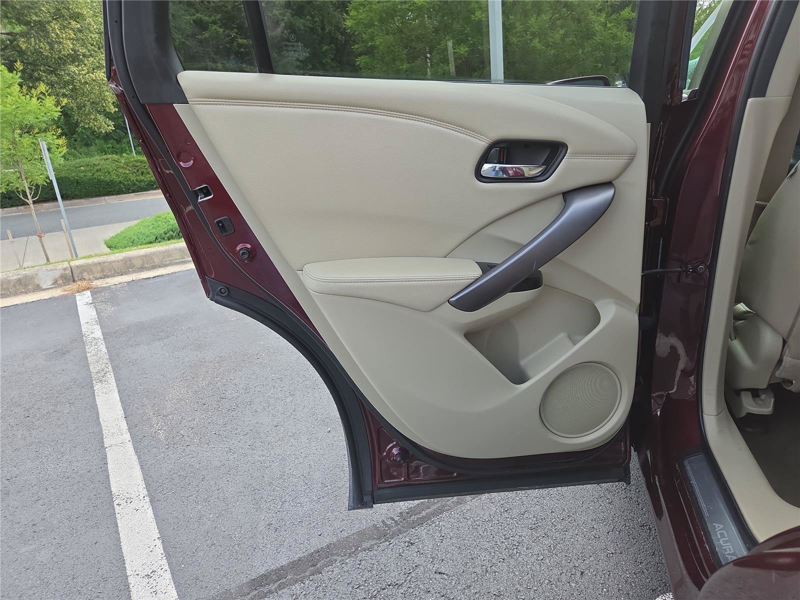 Used 2015 Acura RDX w/ Technology Package FWD image 25