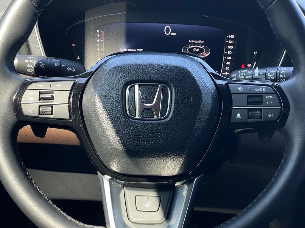 Used 2025 Honda Pilot Elite image 12