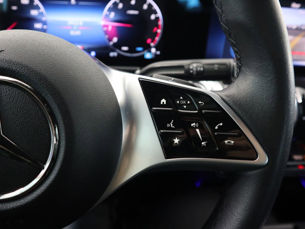 Certified 2024 Mercedes-Benz GLB 250 GLB 250 image 12