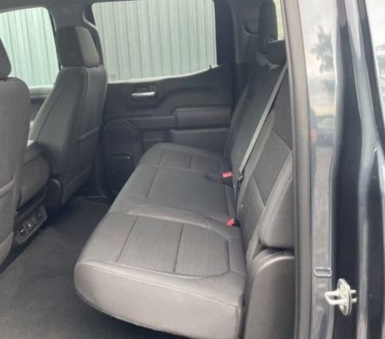 Used 2021 Chevrolet Silverado 1500 LT AWD/4WD image 15
