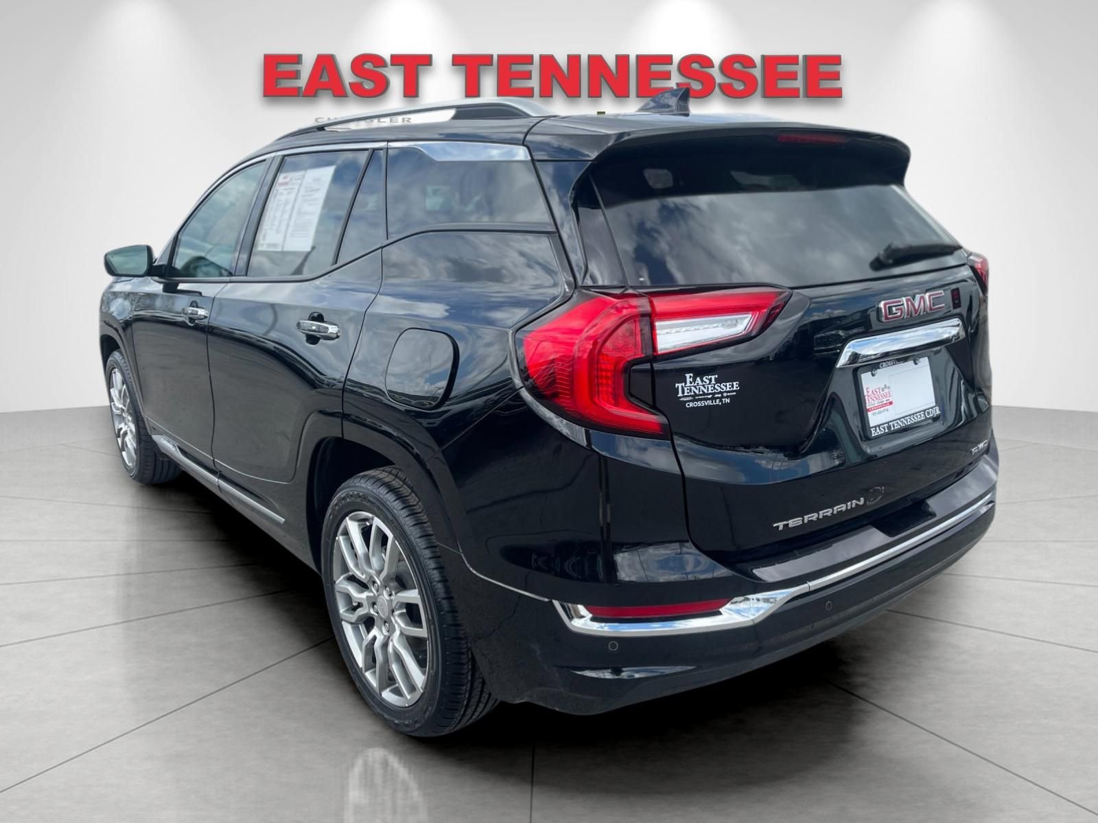 Used 2023 GMC Terrain Denali image 5