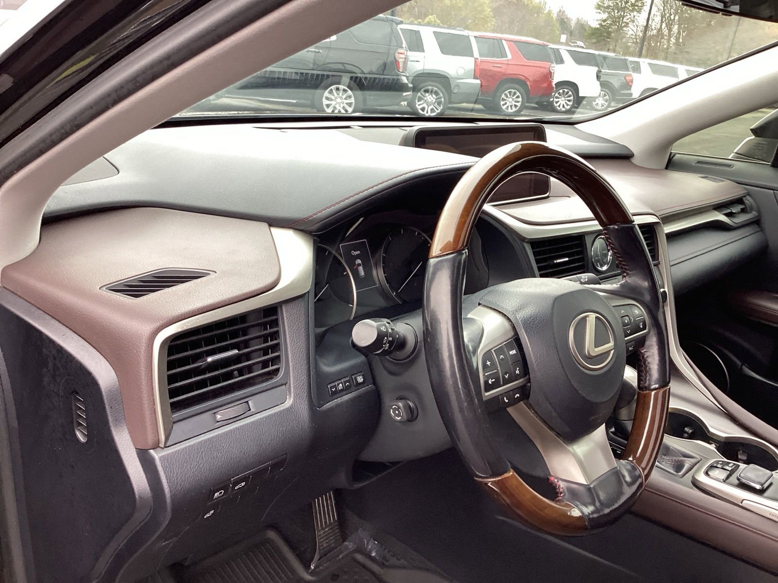 Used 2018 Lexus RX 350L FWD image 9