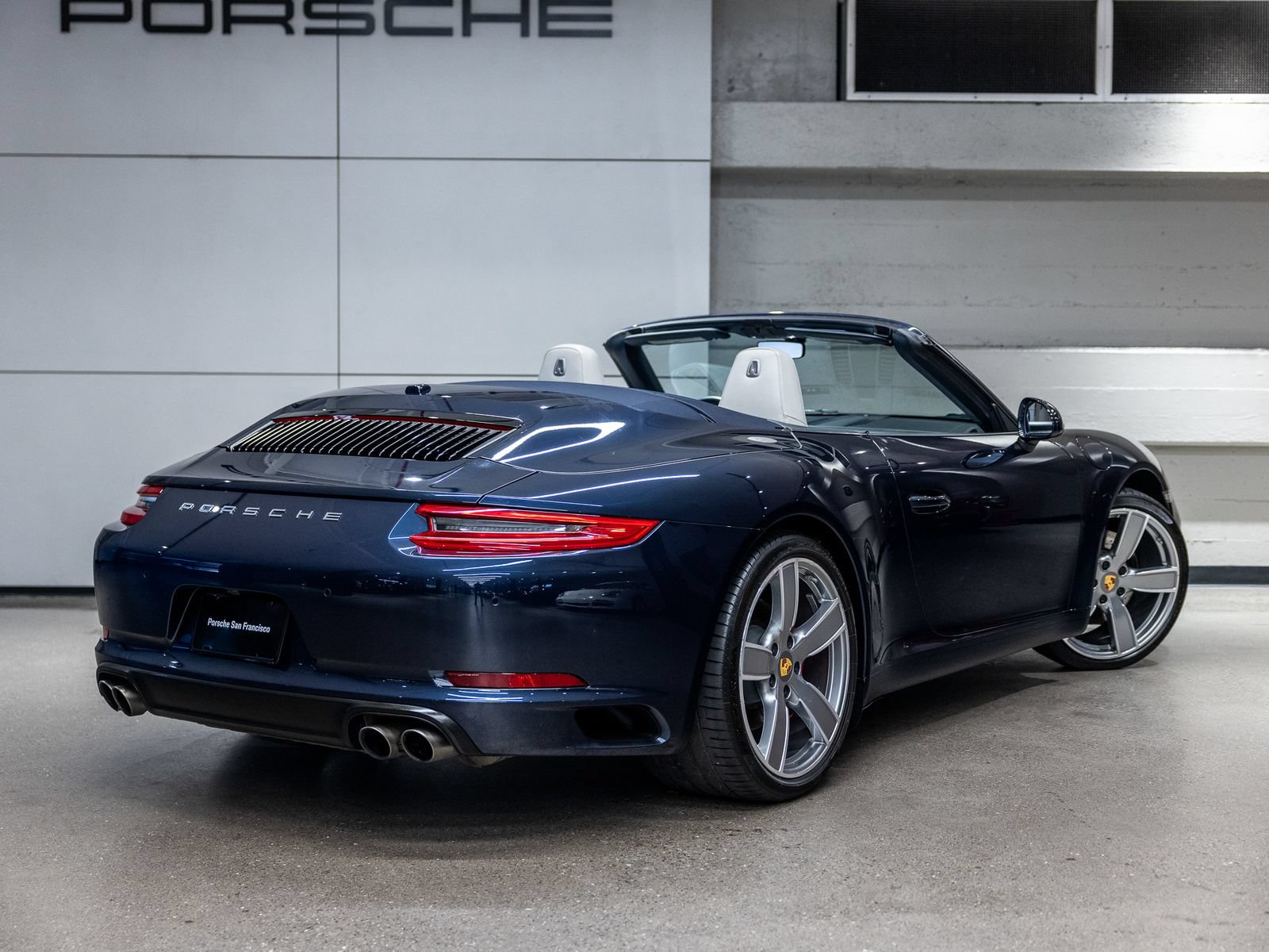 Certified 2019 Porsche 911 Carrera S RWD image 24
