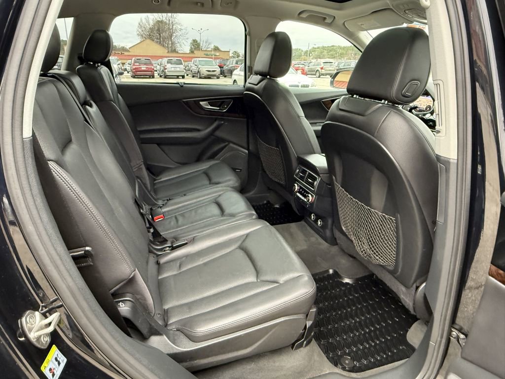 Used 2018 Audi Q7 3.0T Prestige w/ Prestige Package image 29