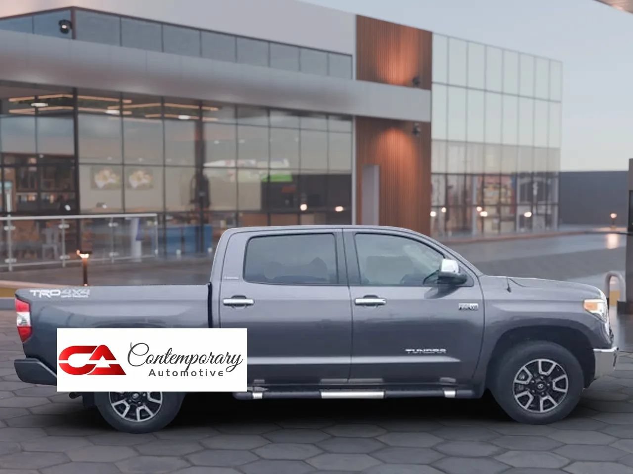 Used 2017 Toyota Tundra Limited w/ Limited Premium Package AWD/4WD image 8