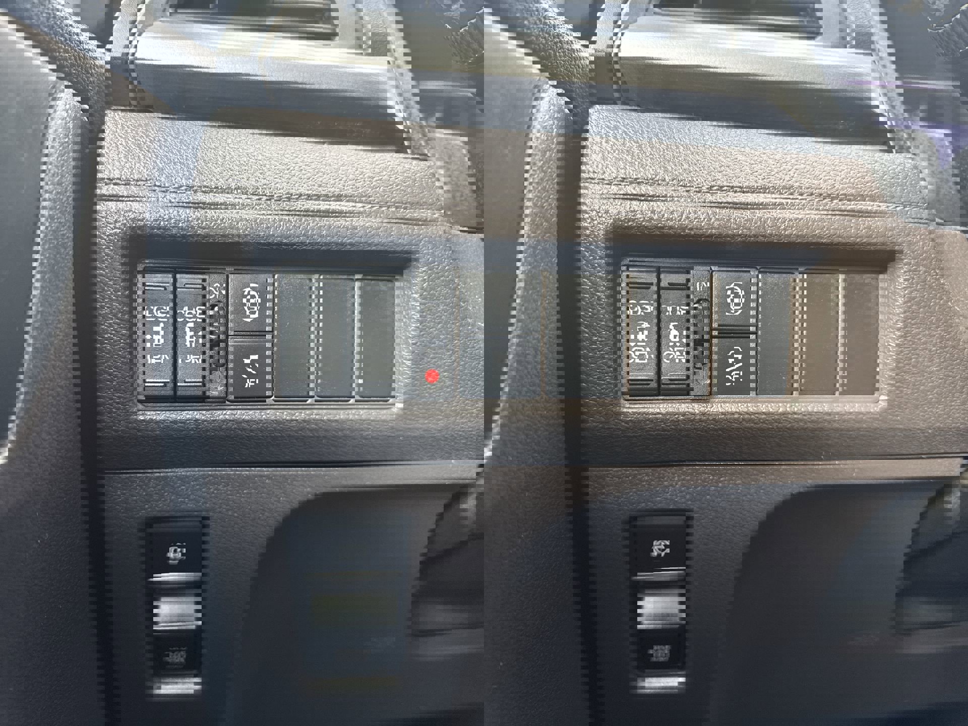 Used 2021 Honda Odyssey EX image 17