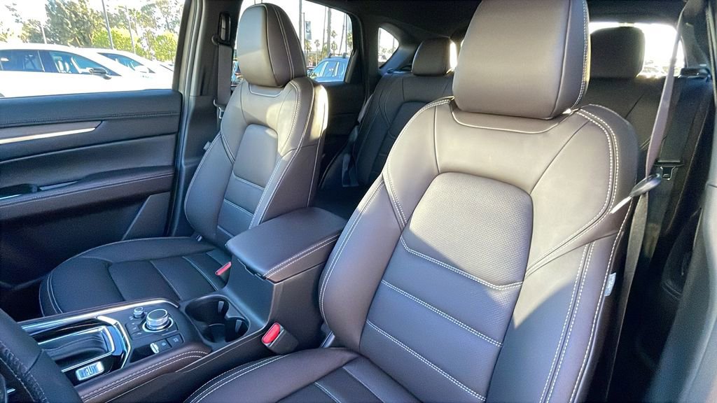 New 2025 MAZDA CX-5 Signature image 17