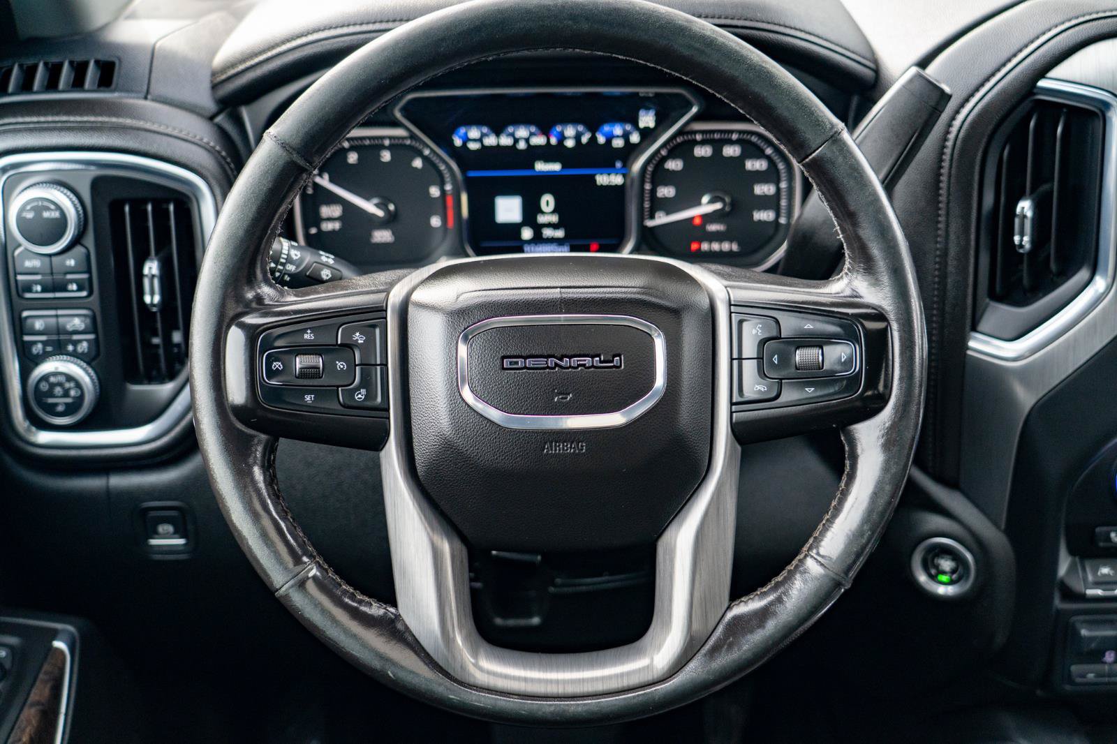 Used 2020 GMC Sierra 1500 Denali w/ Denali Ultimate Package AWD/4WD image 22