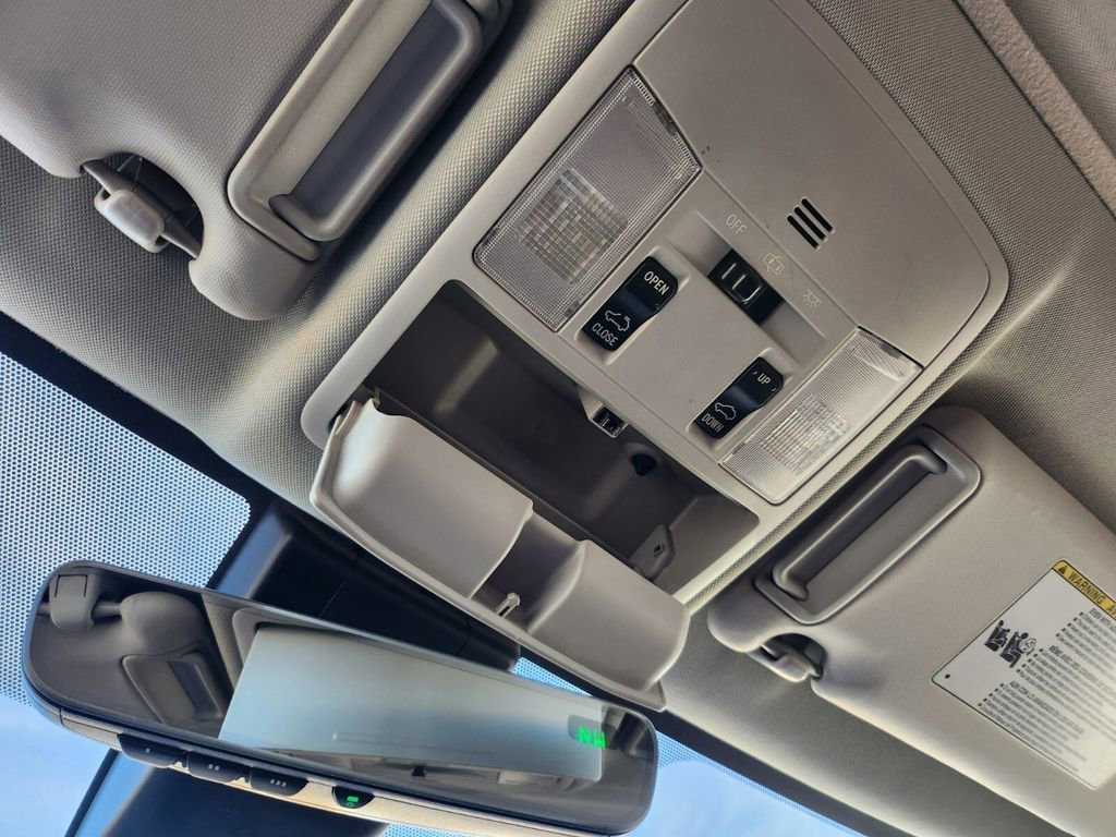 Used 2016 Toyota RAV4 Limited image 20