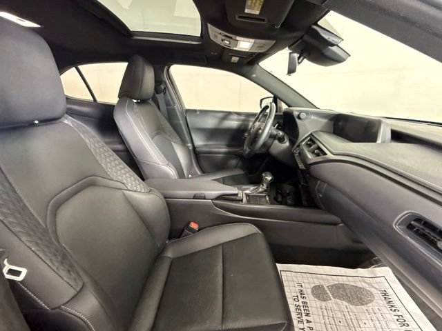 Used 2019 Lexus UX 250h AWD/4WD image 36