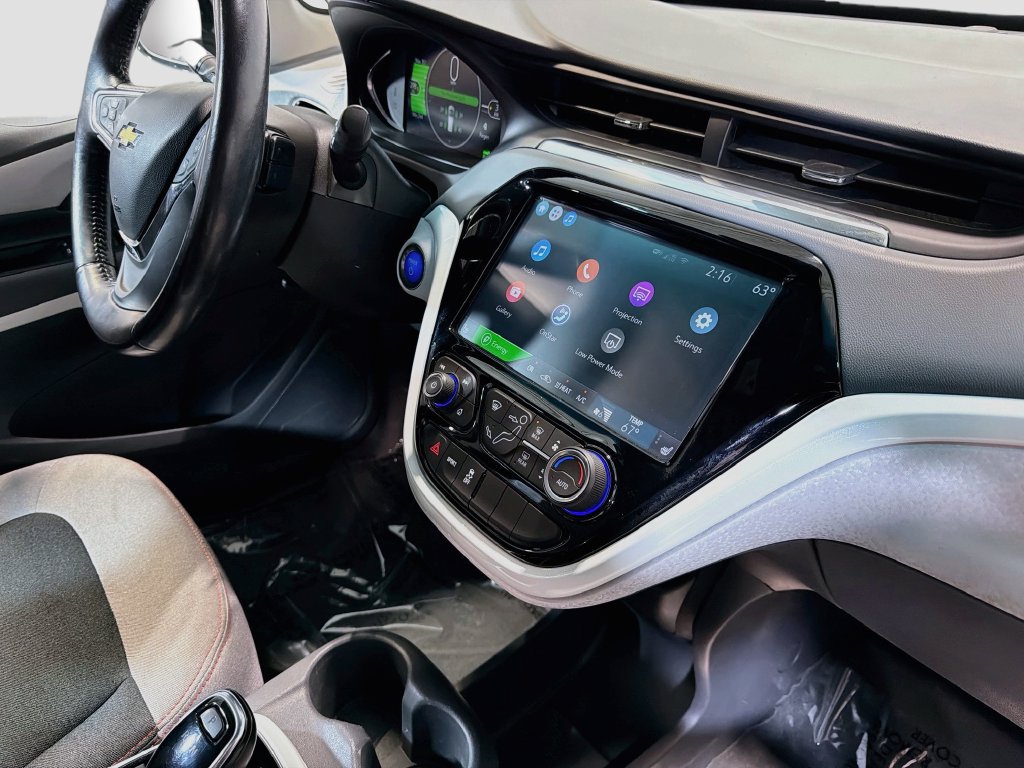 Used 2021 Chevrolet Bolt LT FWD image 27