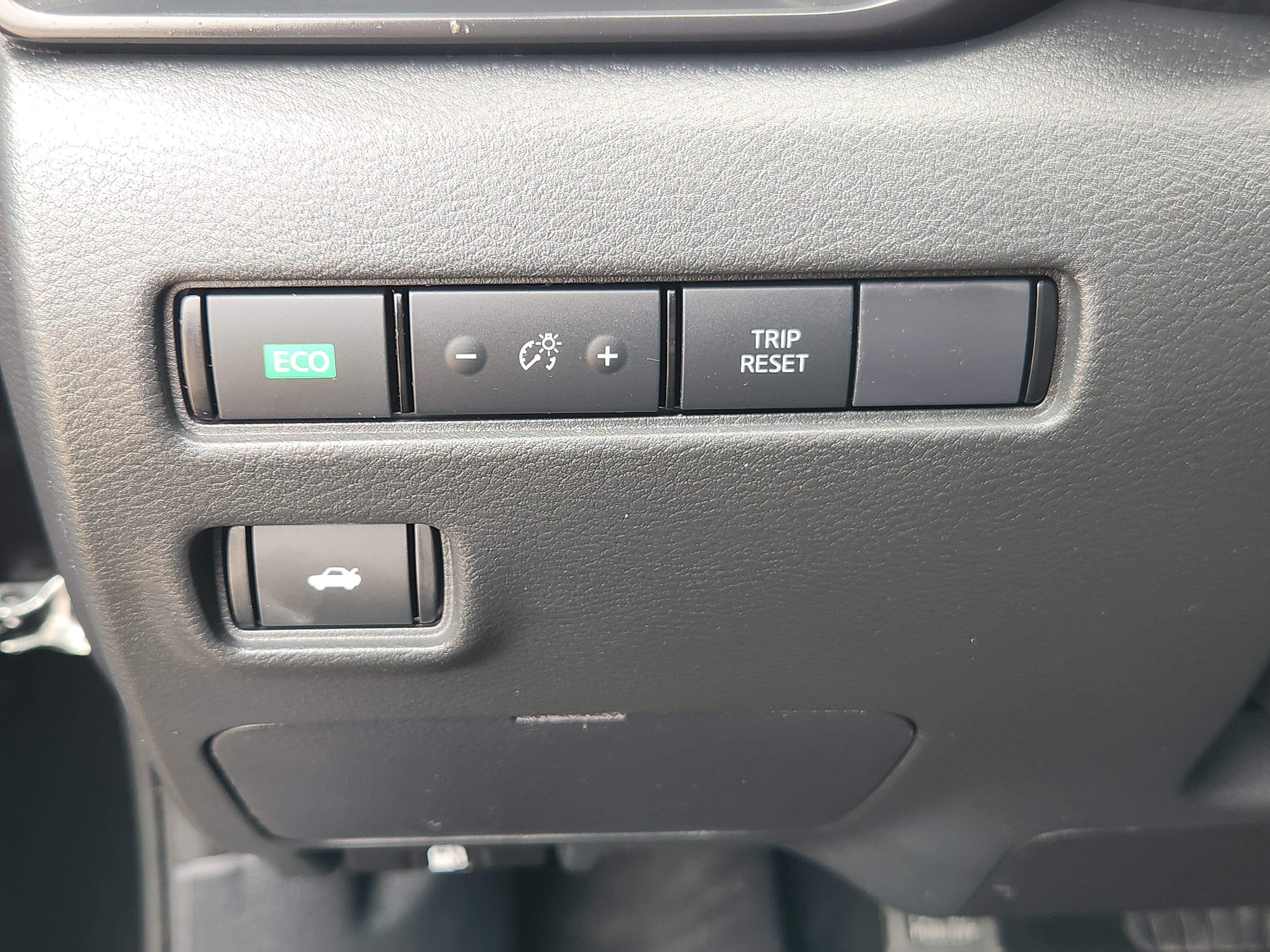 Used 2024 Nissan Sentra S FWD image 21