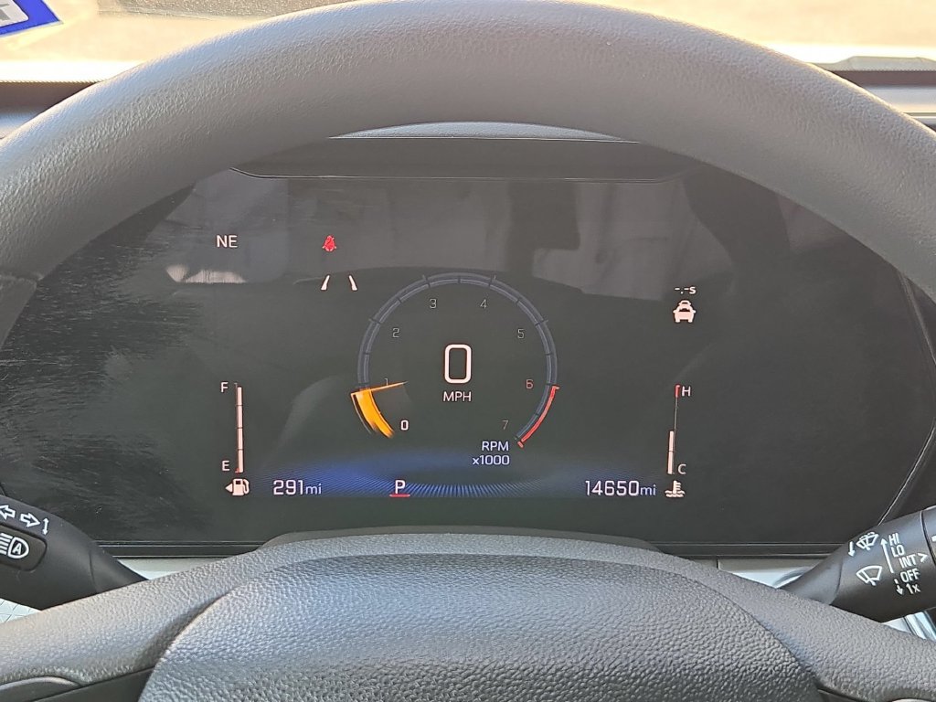 Used 2026 Chevrolet Trax LT FWD image 16