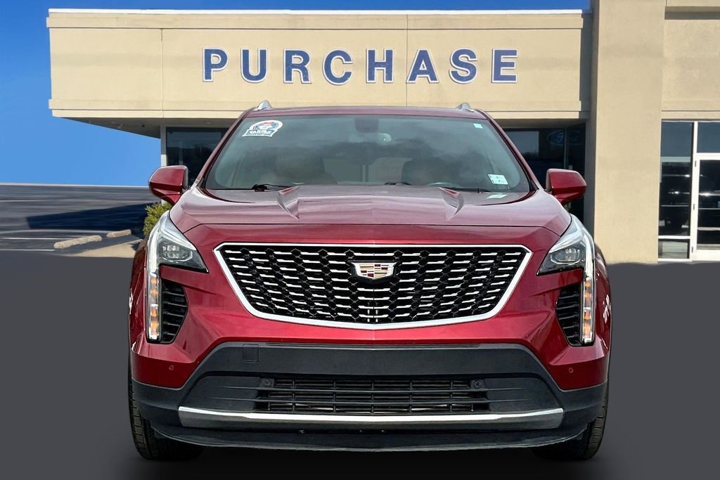 Used 2019 Cadillac XT4 Premium Luxury image 2