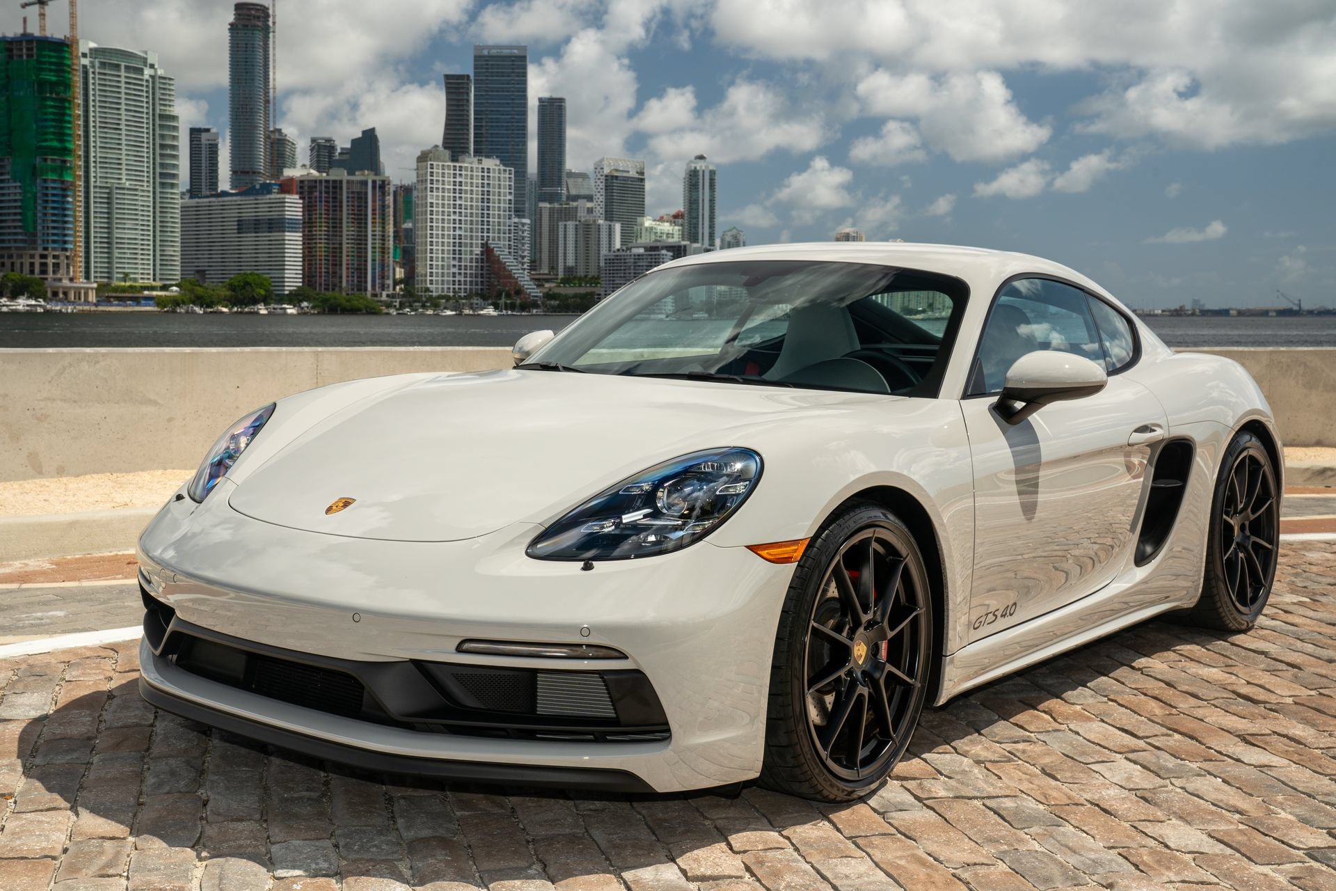Used 2025 Porsche 718 Cayman GTS RWD image 5