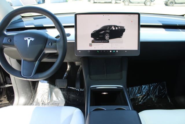 Used 2024 Tesla Model Y Long Range AWD/4WD image 11