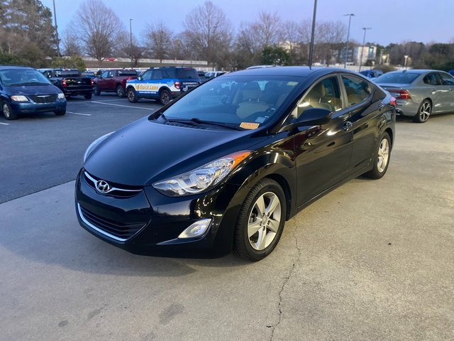 Used 2013 Hyundai Elantra GLS w/ Preferred Pkg image 3