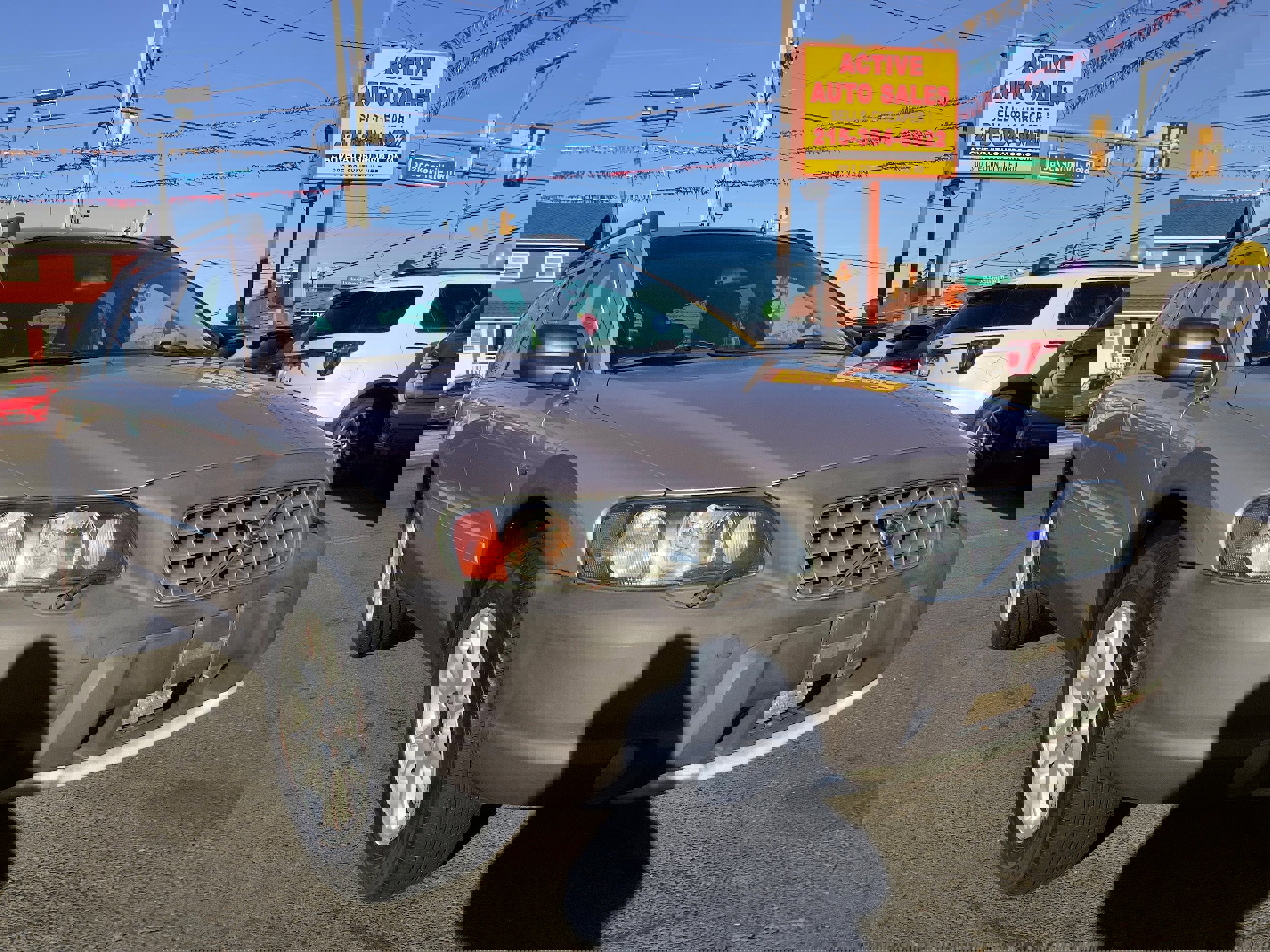 Used 2004 Volvo XC70 image 1