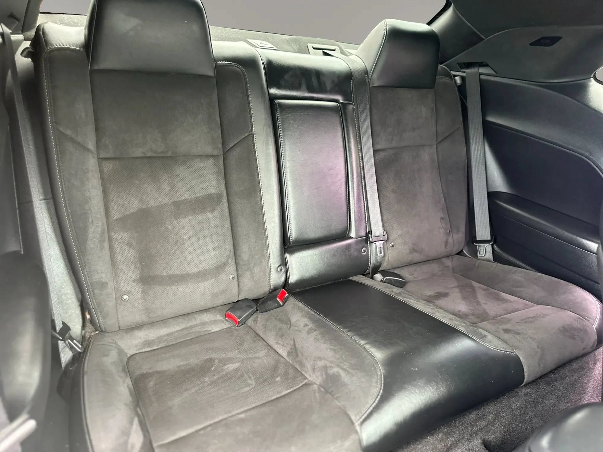 Used 2015 Dodge Challenger R/T Scat Pack w/ Leather Interior Group RWD image 13