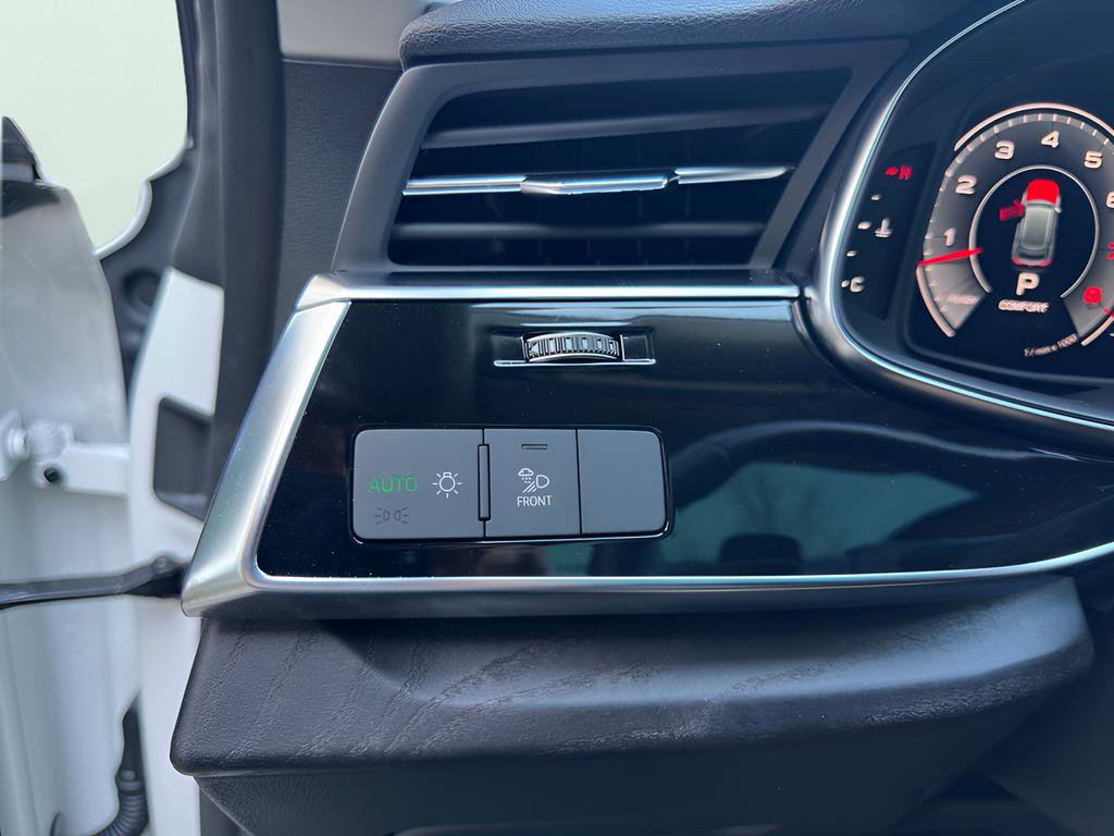 Certified 2024 Audi Q8 Premium w/ Convenience Package image 16