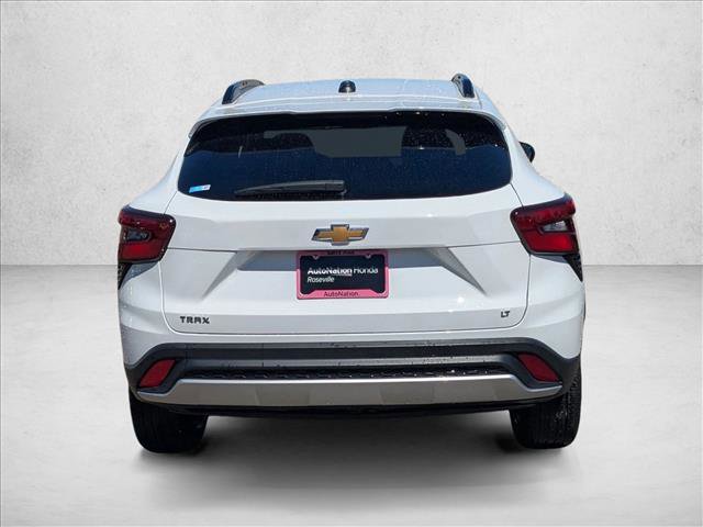 Used 2025 Chevrolet Trax LT image 7