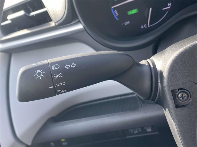 Used 2025 Toyota Sienna LE image 22