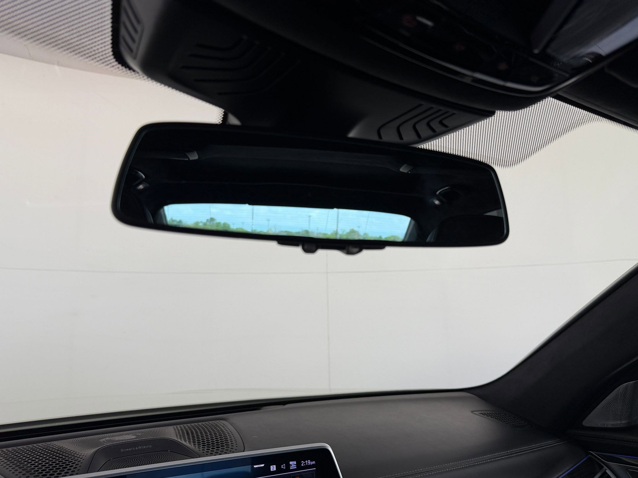 Used 2020 BMW M760i xDrive w/ Luxury Rear Seating Package image 20
