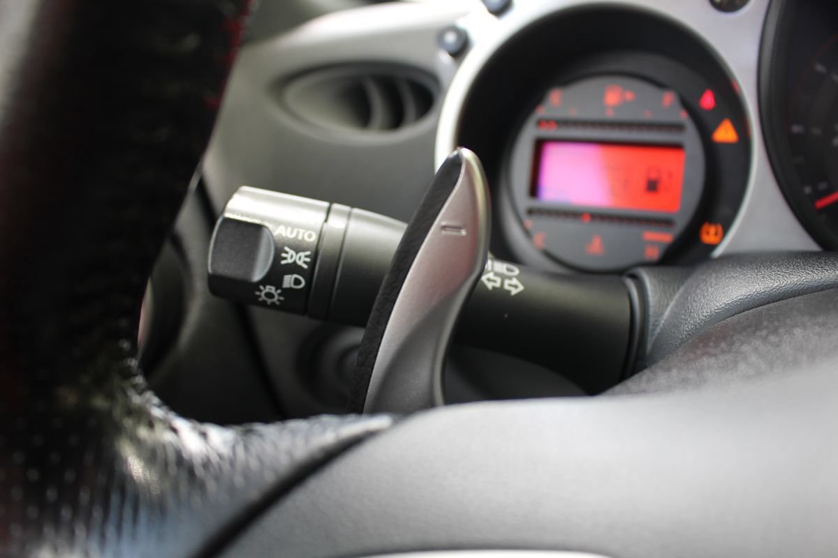 Used 2019 Nissan 370Z Touring Sport RWD image 17