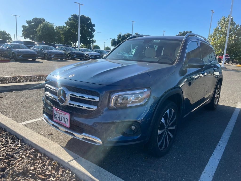 Used 2021 Mercedes-Benz GLB 250 4MATIC image 1