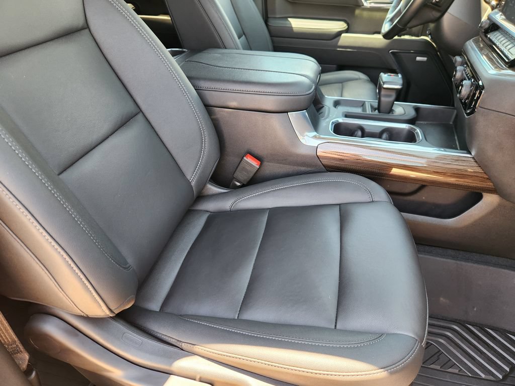 Used 2025 Chevrolet Silverado 1500 LT Trail Boss w/ LT Trail Boss Premium Package AWD/4WD image 14