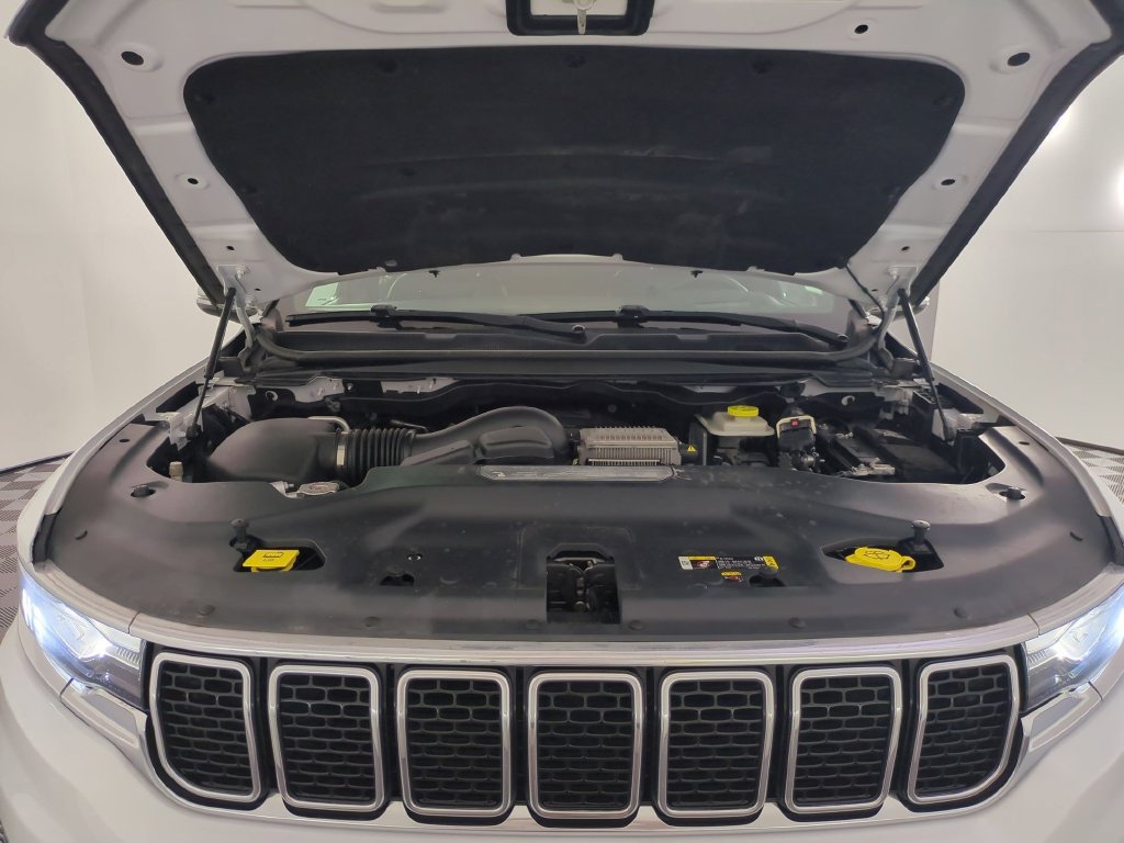 Used 2022 Jeep Wagoneer Series III AWD/4WD image 37