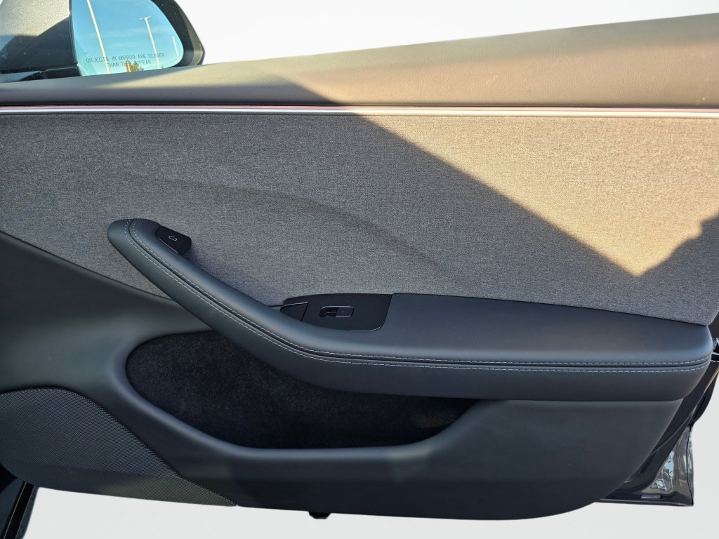 Used 2024 Tesla Model 3 Standard Range RWD image 26