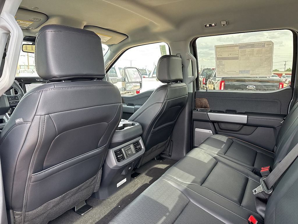 New 2026 Ford F350 Lariat w/ Black Appearance Package AWD/4WD image 16