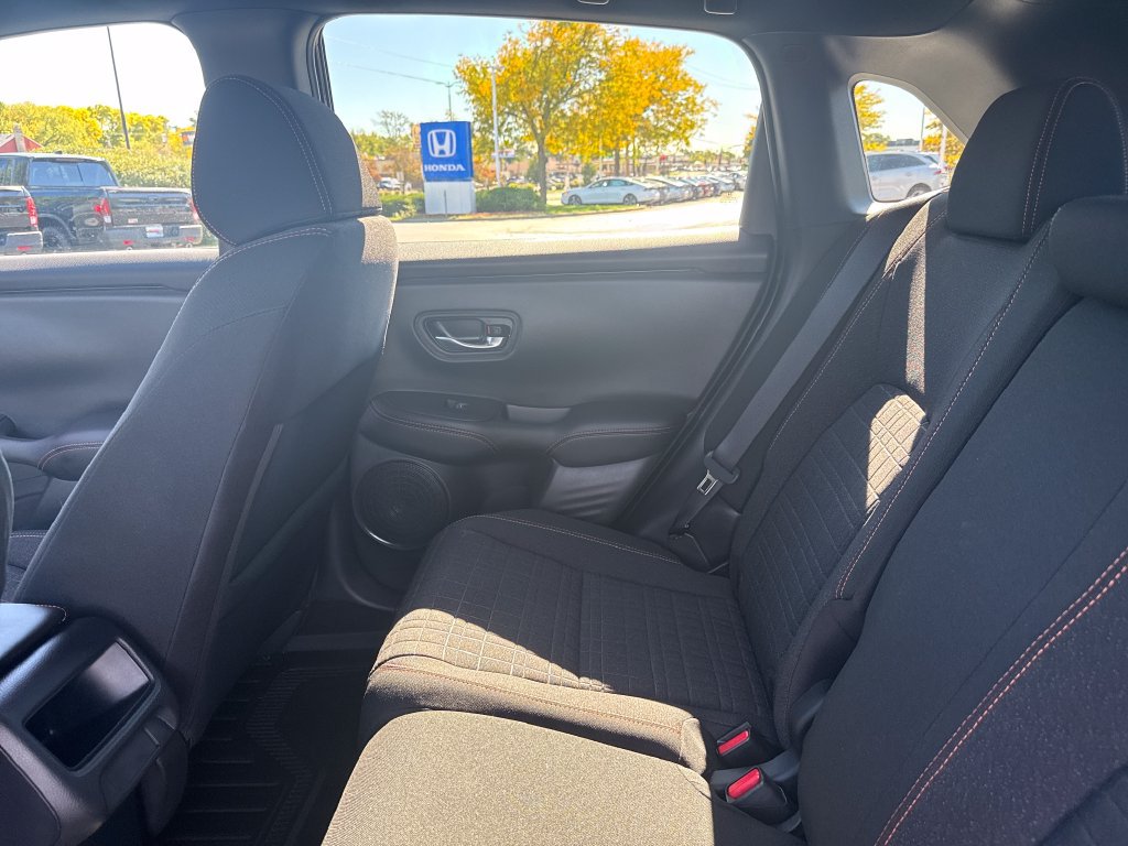 Used 2025 Honda HR-V Sport image 19