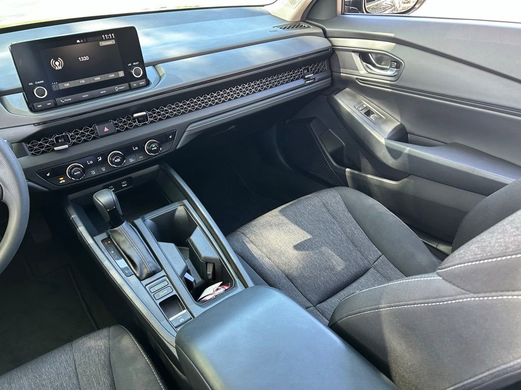 Used 2024 Honda Accord EX image 11