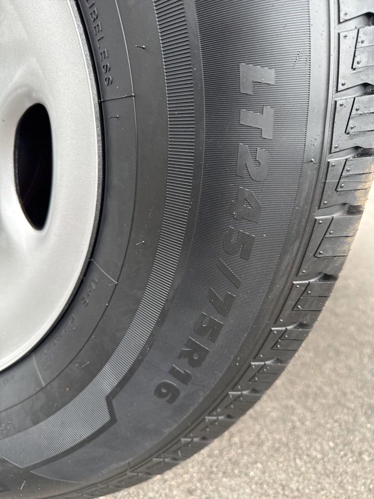 Used 2024 Chevrolet Express 2500 w/ Driver Convenience Package image 32