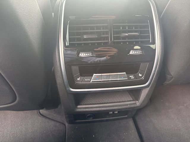 Used 2026 BMW X5 xDrive40i w/ Climate Comfort Package image 15