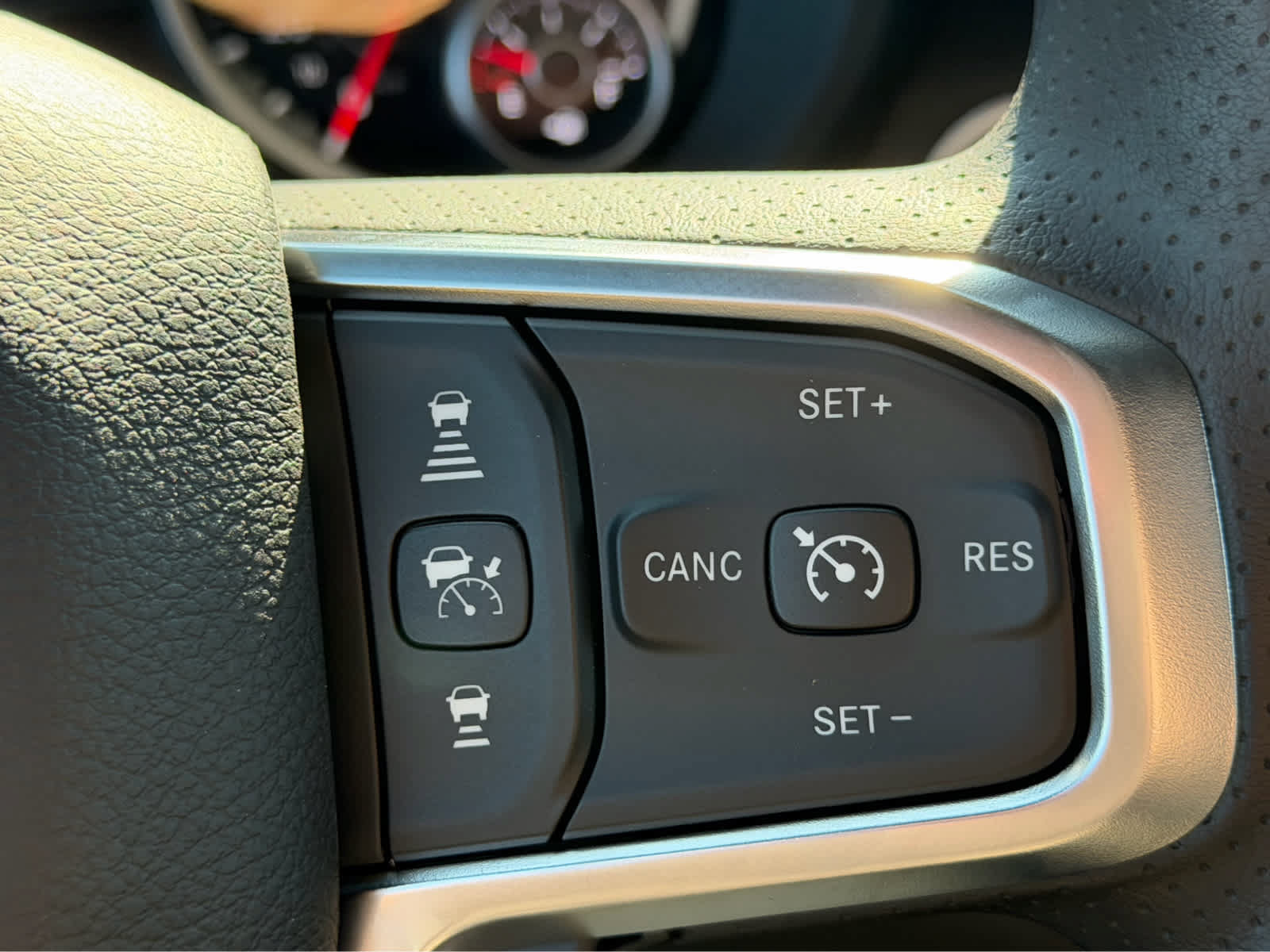 New 2027 RAM 1500 Express AWD/4WD image 14