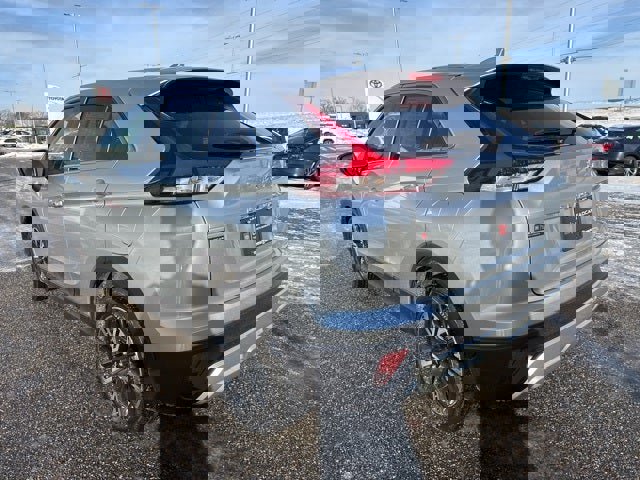 Used 2024 Mitsubishi Eclipse Cross SE image 8