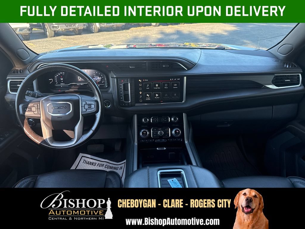 Used 2022 GMC Yukon XL Denali w/ Advanced Technology Package AWD/4WD image 3